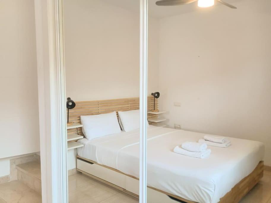 Ideal Getaway At Playa Carvajal, With Pool Appartement Benalmádena