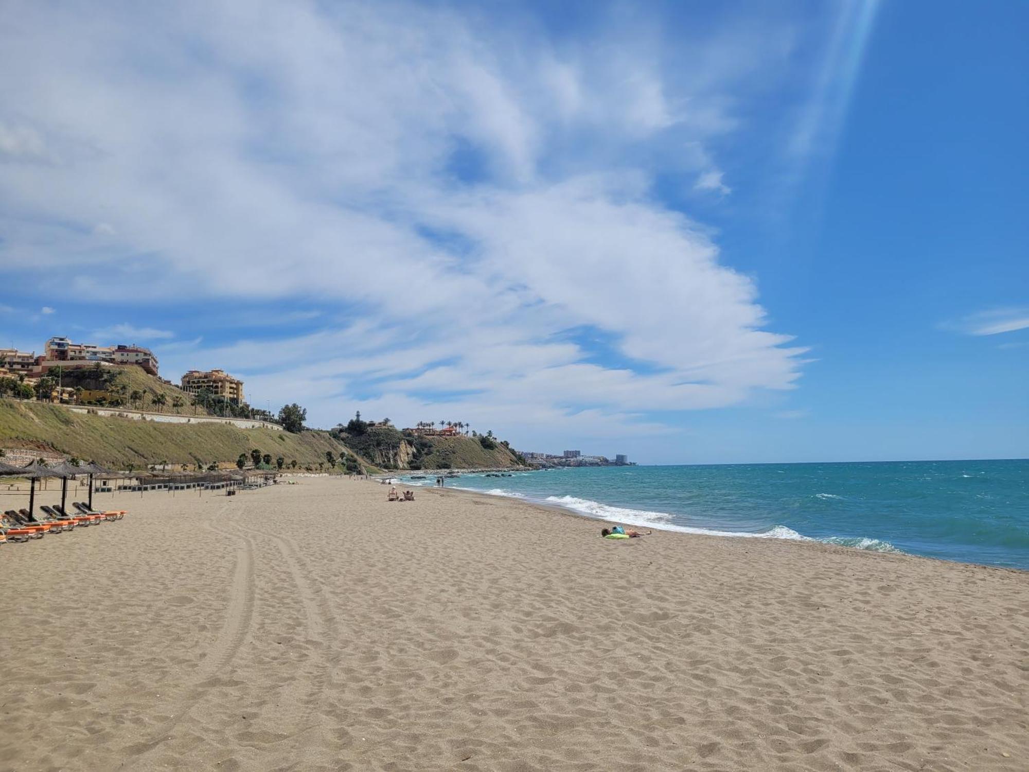 Ideal Getaway At Playa Carvajal, With Pool Appartement Benalmádena